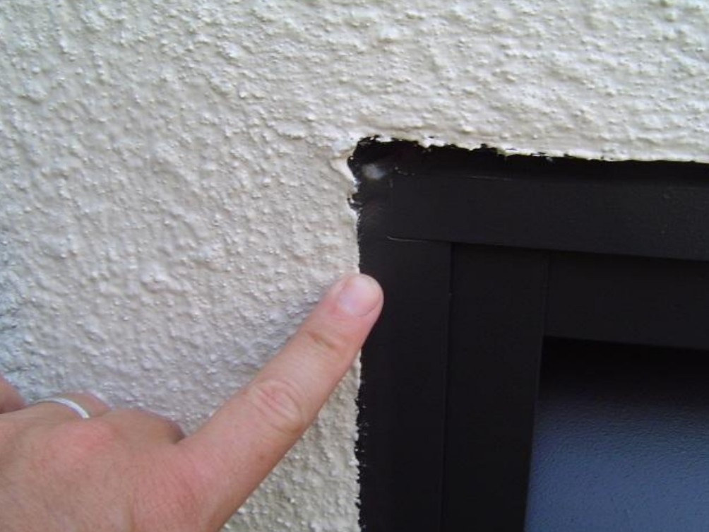 Example of durable stucco wall renovation using RD-Elastoflex Long-lasting waterproofing and decorative stucco renovation with RD-Elastoflex